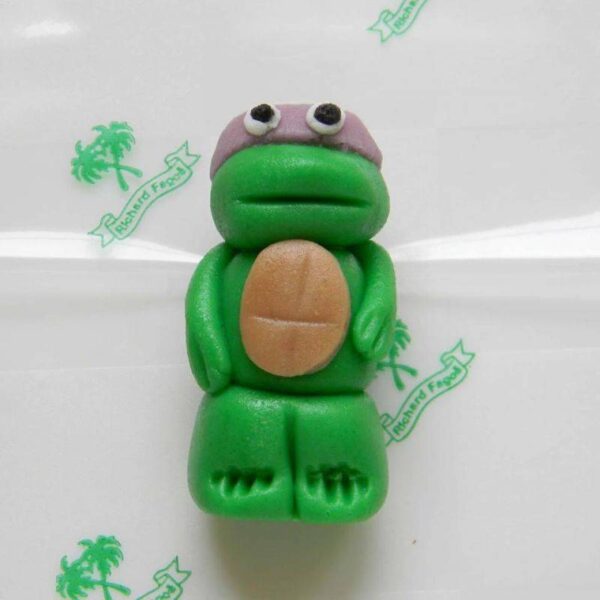 Figurka na dort želva ninja 5cm Donatello  z kokosové hmoty - Fagos